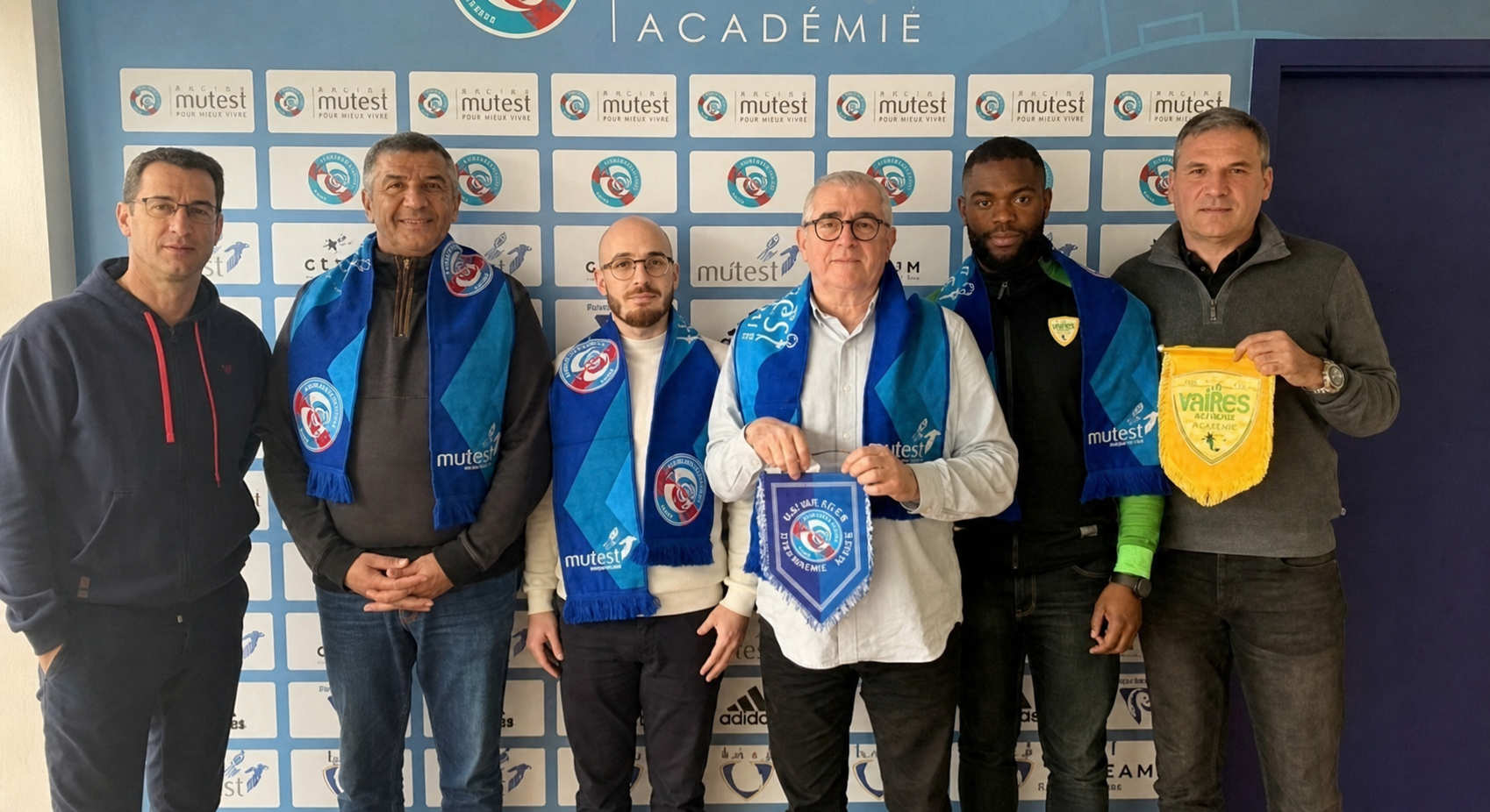 Signature du partenariat entre l'US Vaires et le Racing Club de Strasbourg