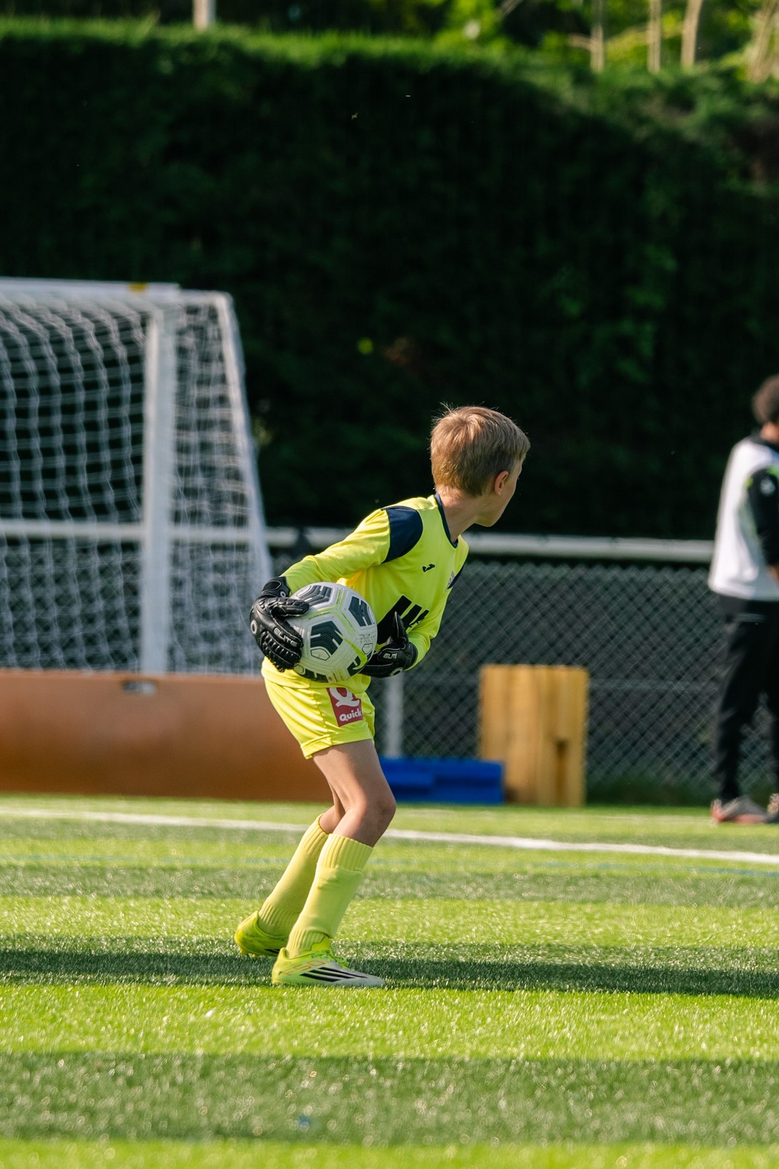 Gardien en action pendant la KFC Cup
