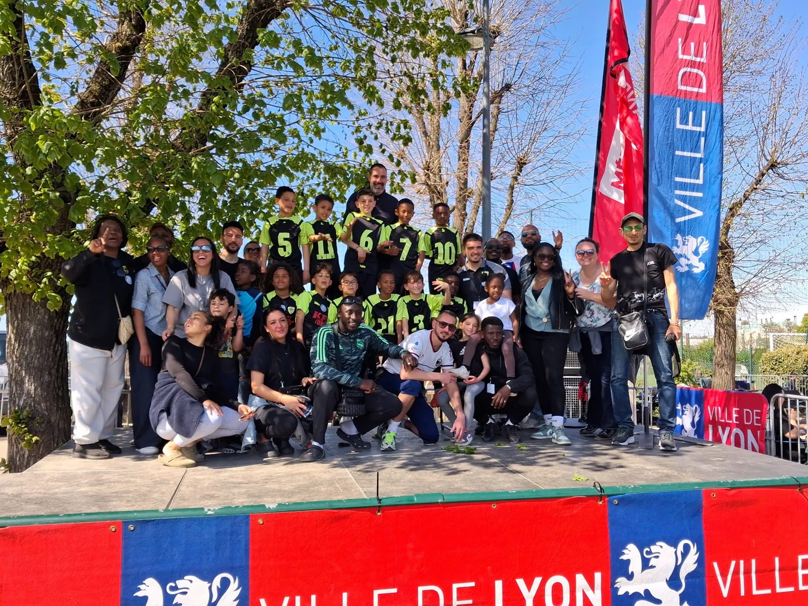 Les joueurs, familles et éducateurs réunis à Lyon